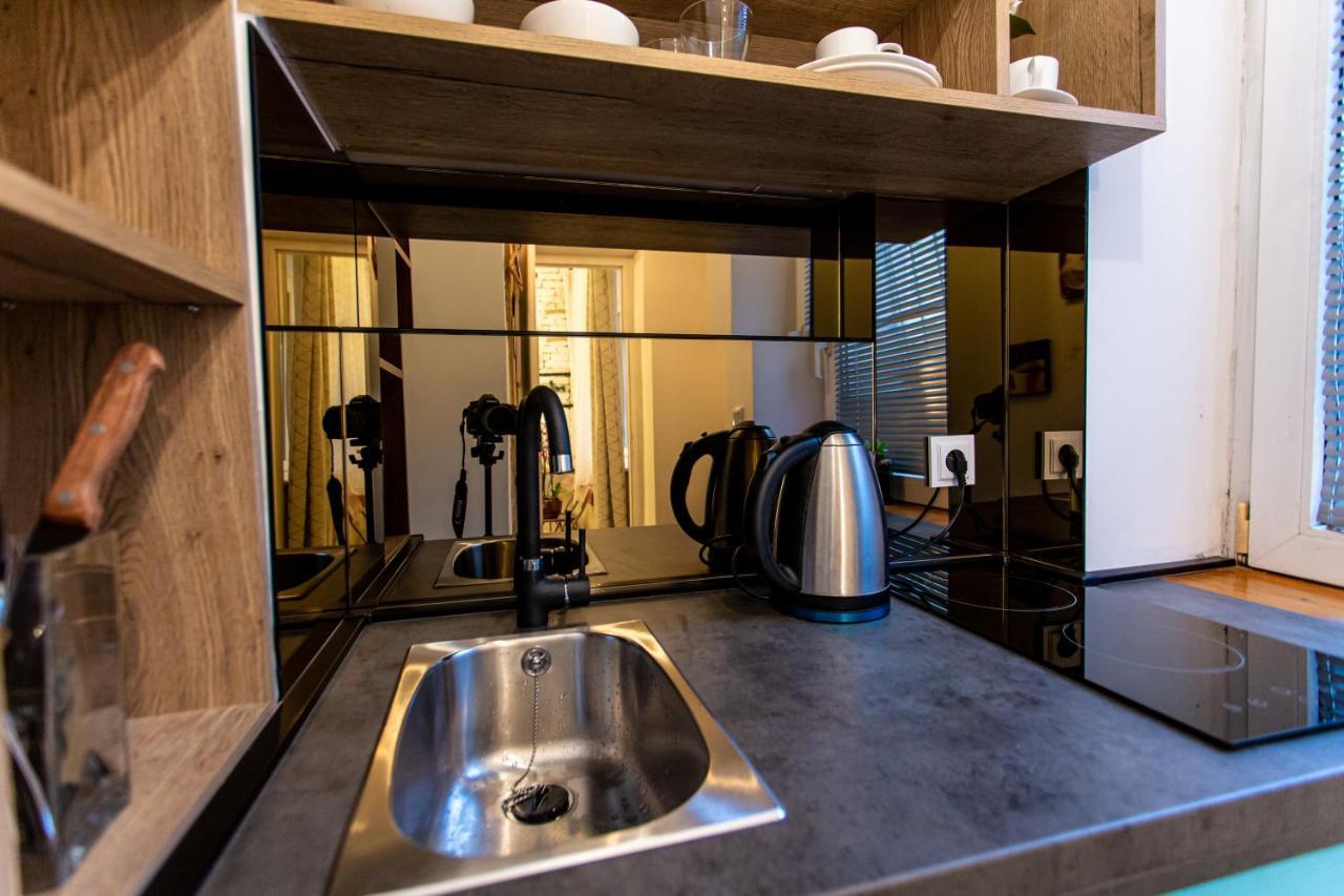 Old Town'S Nest Apartment ซาราเยโว ภายนอก รูปภาพ